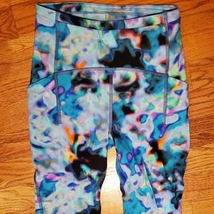 LULULEMON seawheeze crops